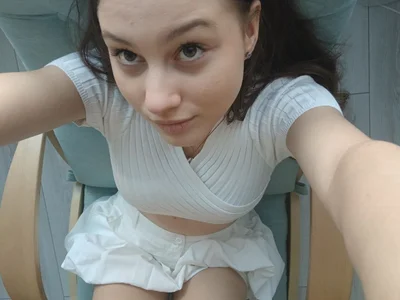 MercBoone: I'm most comfortable in white ( 3 фото)