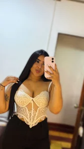 Im back 🧡 de alejandrarojas_ Foto 6