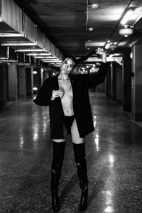 UrLillShy: Like my outfit?💔 ( 7 фото)