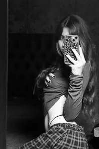 lilymoore69's XXX Nude Photo 1