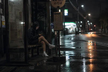 ElizabetGollihue alone Pic