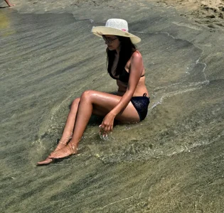 Last Vacation od Camilatinass_  5 snímek