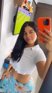 Siri_Luxx YOUR SEXY GIRL WITH BIG ASS! slika 3