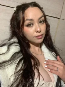 SelenaKoch Public Immagine  2