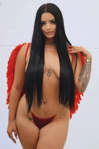 BustedAngelXXX Public Kuva 2