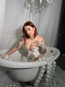 KellyMoors Great baby Pic 5