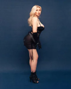 helen_froggAgent Girl 😎🔥图片 3