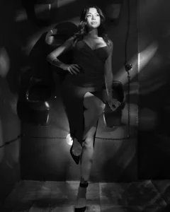 LucyVixxen Noir Mood Foto 2