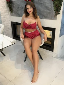 BelleSkye Early Christmas gift 🎄❄️🎀🍷 Pic 7