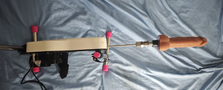 Ashly_pinkxx: Good toys for being naughty 😈 ( 2 фото)