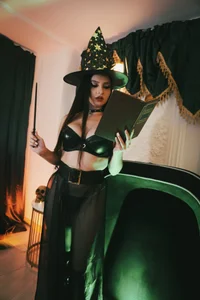 AliceHarper_ Forbidden Charm 사진