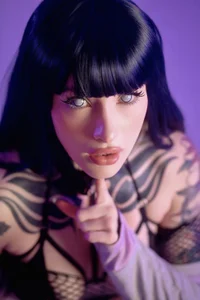 VelvetVampiree 💢𝑪𝒐𝒔𝒑𝒍𝒂𝒚🉐🎌 Foto 4