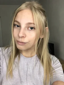 😈 de littleserina  6 Imagens