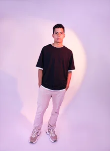 Noah_Greenhartt 🔥 Look at me. Obey the feeling. Pic