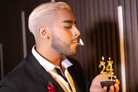 ItsMeEros 24 🎂 รูป  2