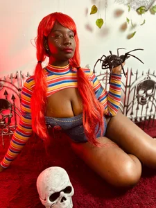 lanna_bx I'm not your toy... I'm your favorite nightmare 😈🔥 Immagine  3