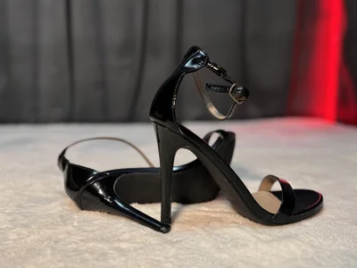 JulietaWinona Heels Pic 4