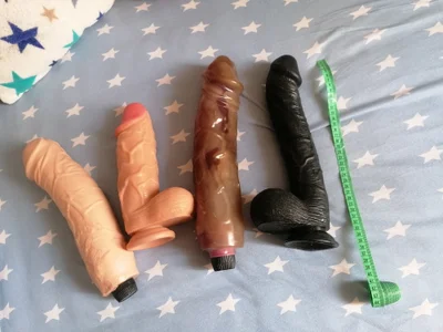 Big dildos :) od sexywildcat40  2 snímek