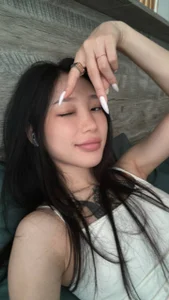 LezlieGreet Public Pic 3