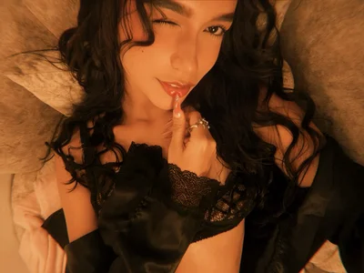 Aisha_Vex Public Pic 2