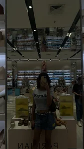 MadySmithのPublicの 3枚の写真