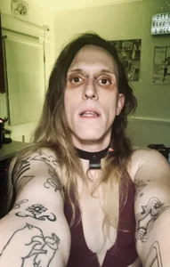 daisyglazedontgo: Public ( 2 фото)