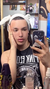 Public de Loona_s  9 Imagens