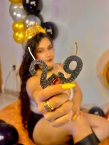 HAPPY BIRTHDAY 🎁💝 de Roxylicious__  3 Imagens