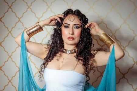 SamanthaAntolin happy halloween Sexy egyptian goddess 🍬👻 Pic 5