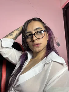 Andreita_JonesのDo you need a secretary? 🔥の 5枚の写真