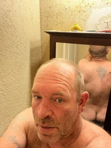 Thickcock7420 Public Pic 3