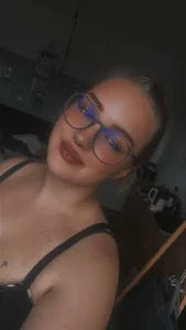 Laylaa_Rose Public slika