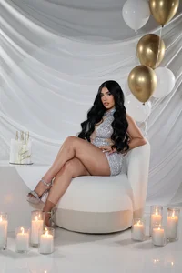 susan_zc Today we celebrate my birthday number 24 Immagine  2