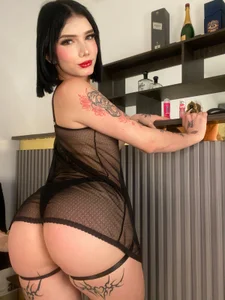 Isabel_Escorcia Let's have some delicious fun 🫦❤️‍🔥 Immagine  3