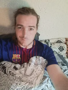 piloou Moi Gambar 2