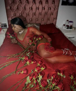 Alexa_paytom1 You want to be my Valentine's❤️‍🔥 slika 8