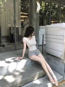 FF-Yuwei Public  2. fénykép