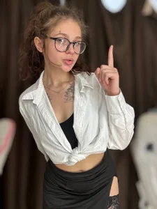 noxxiii Sexy secretary! Pic 4