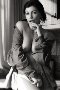 sexy sensetive od StunnigArt  2 snímek