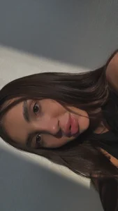 AlvinaMair Zoom face🥰 Immagine 