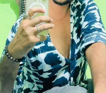 ChillBachelor Sexy Pic 4