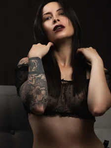Melanyy69 😈💋 ¿CUÁL DE MIS ENCANTOS SERÁ TU FAVORITO? 🔥❤️‍🔥 Pic 4