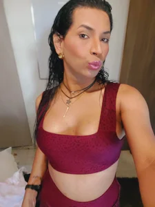 sashasweethot sporty girlTS Pic 2