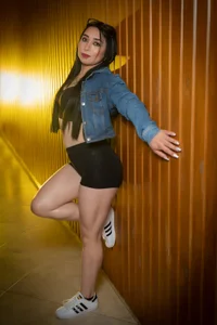 Clarise_Allen SEXY Pic 2