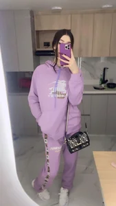 😊