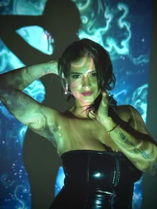 SofiaReyes1 I really liked these pictures Immagine  7