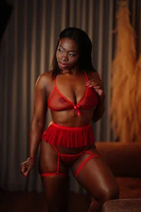 ScarleetSmith Temptation and desire of my ebony skin Pic 3