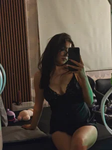 andrea_tay1 hot my 😈 รูป  4
