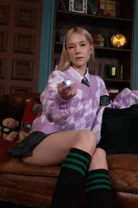 litl_Mia Hogwards Pic 7
