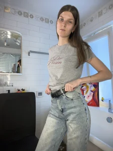 LeanStehlikwaiting for you in my cozy bathroom^^ Bild 3